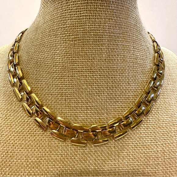Vintage Gold Tone Collar Chain Statement Necklace, flat lay - Picture 2 of 11